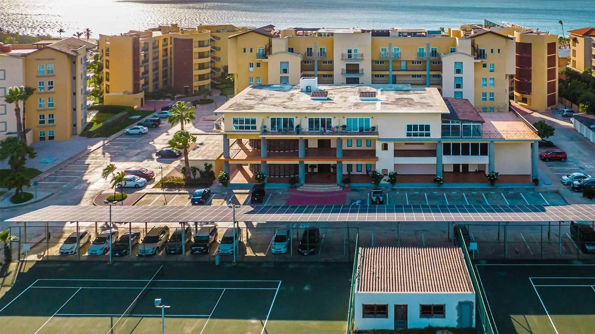Beachfront - Paradise View 2Br Condo - A346 Palm Beach Nyaraló